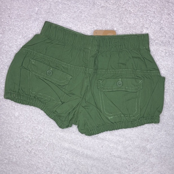 5/$20 Nwt crazy 8 green side pocket bubble shorts 5t - Picture 4 of 7